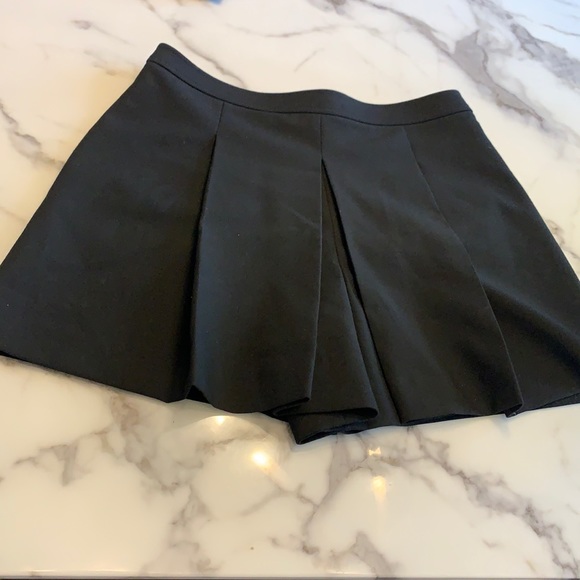 Club Monaco Pants - Club Monaco skort